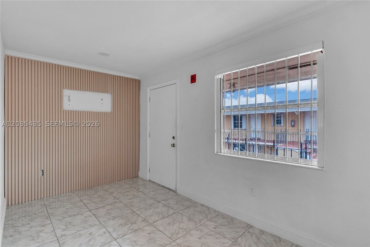 3800 Sw 102nd Ave #206 - Photo 7 of 21