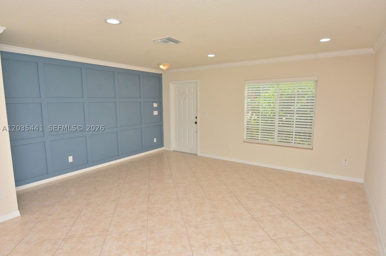 4648 56th Ln - Photo 6 of 50