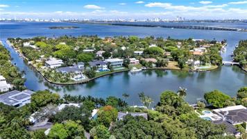 featured image of 520 Bay Point Rd