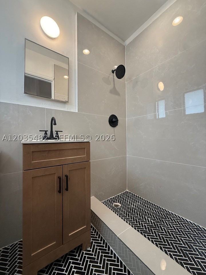 5510 Nw Miami Pl #5514 - Photo 7 of 16