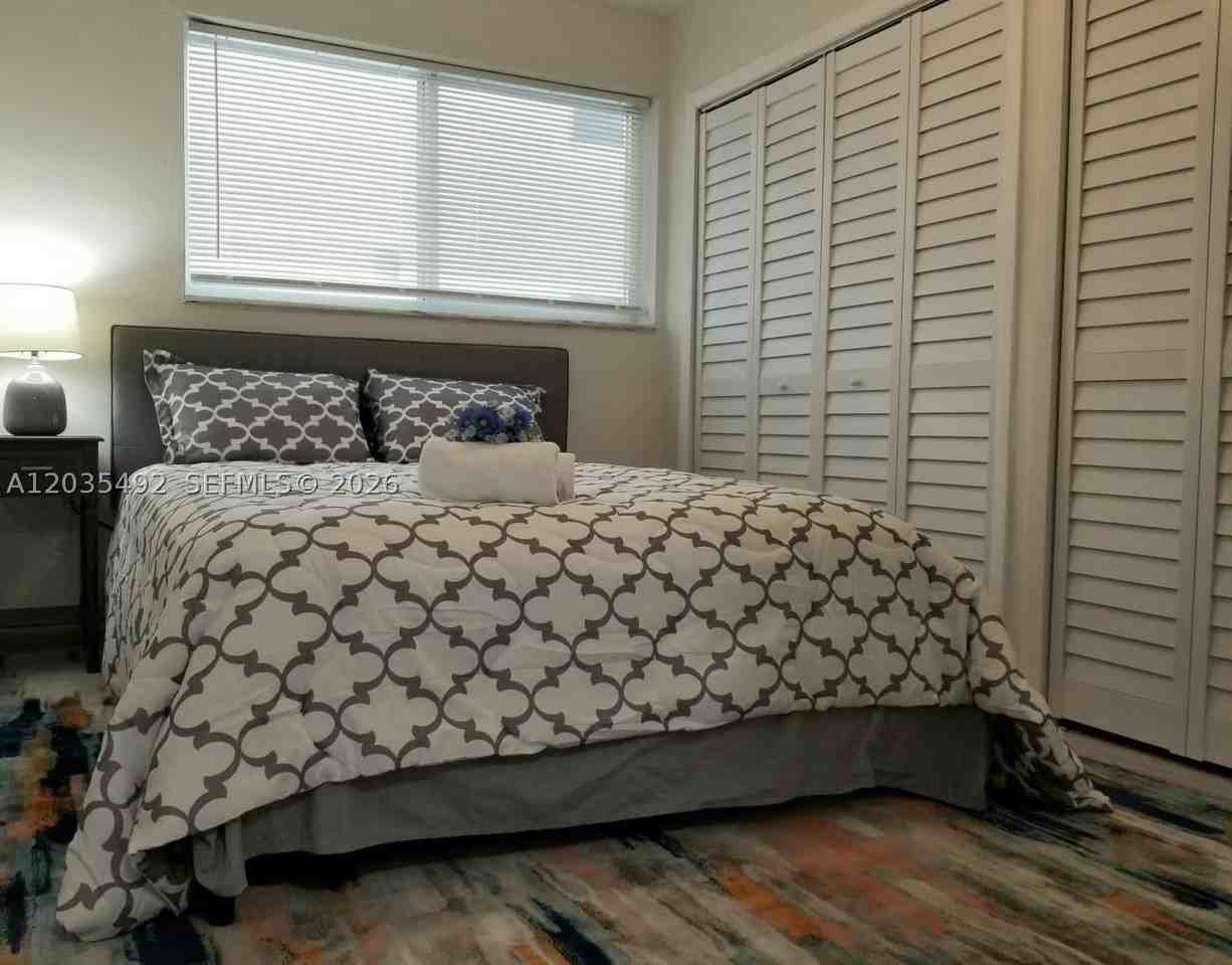 1601 Bay Rd #7 - Photo 7 of 15