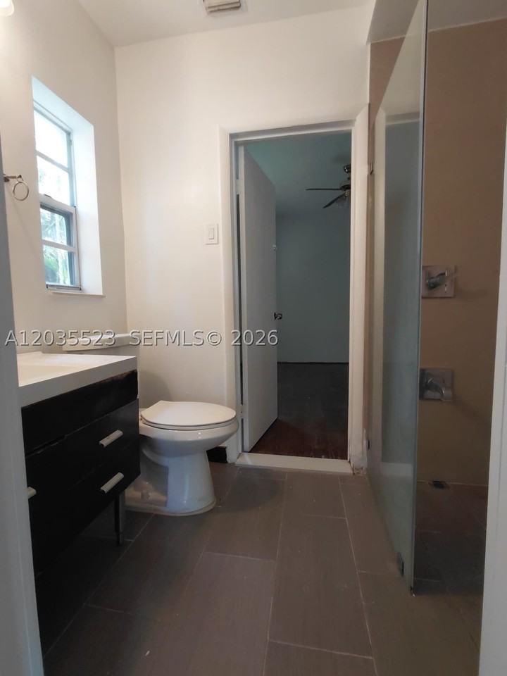 9600 N Miami Ave - Photo 7 of 10