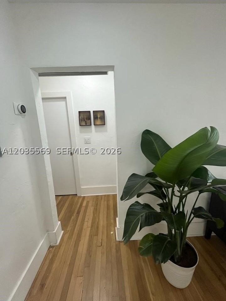 1091 Nw 59th St - Photo 2 of 8