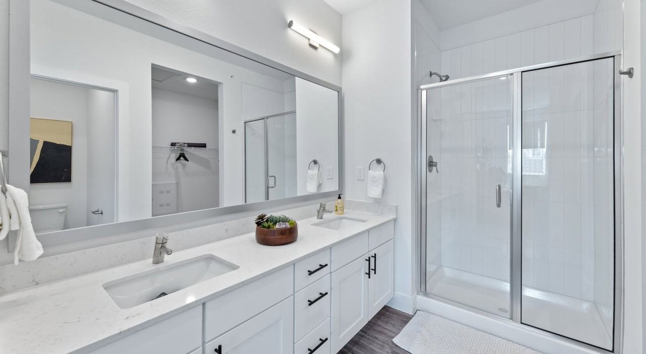 3800 W Lamberth Rd #4701 - Photo 5 of 6