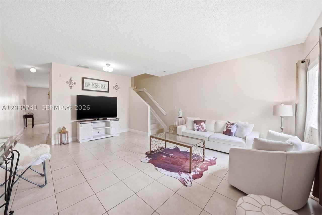 2263 Se 25th Ave #2263 - Photo 3 of 17