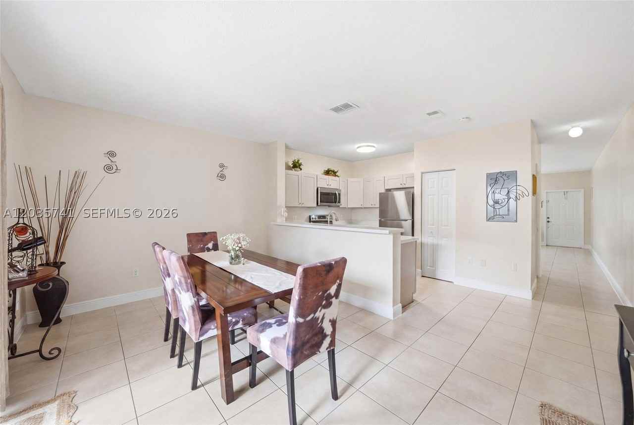 2263 Se 25th Ave #2263 - Photo 5 of 17