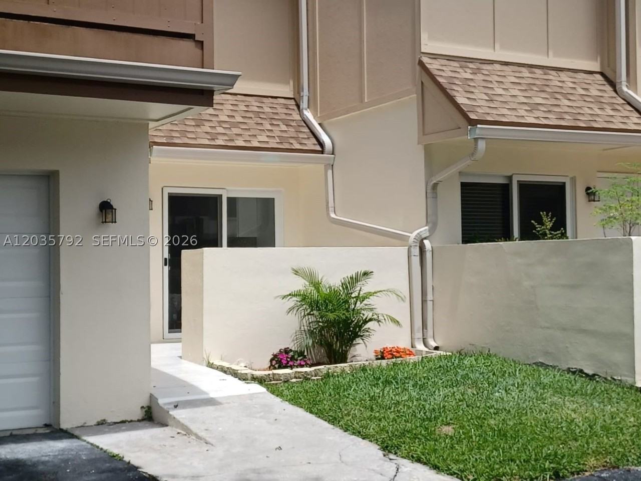 843 Nw 81st Ave #7 - Photo 2 of 12