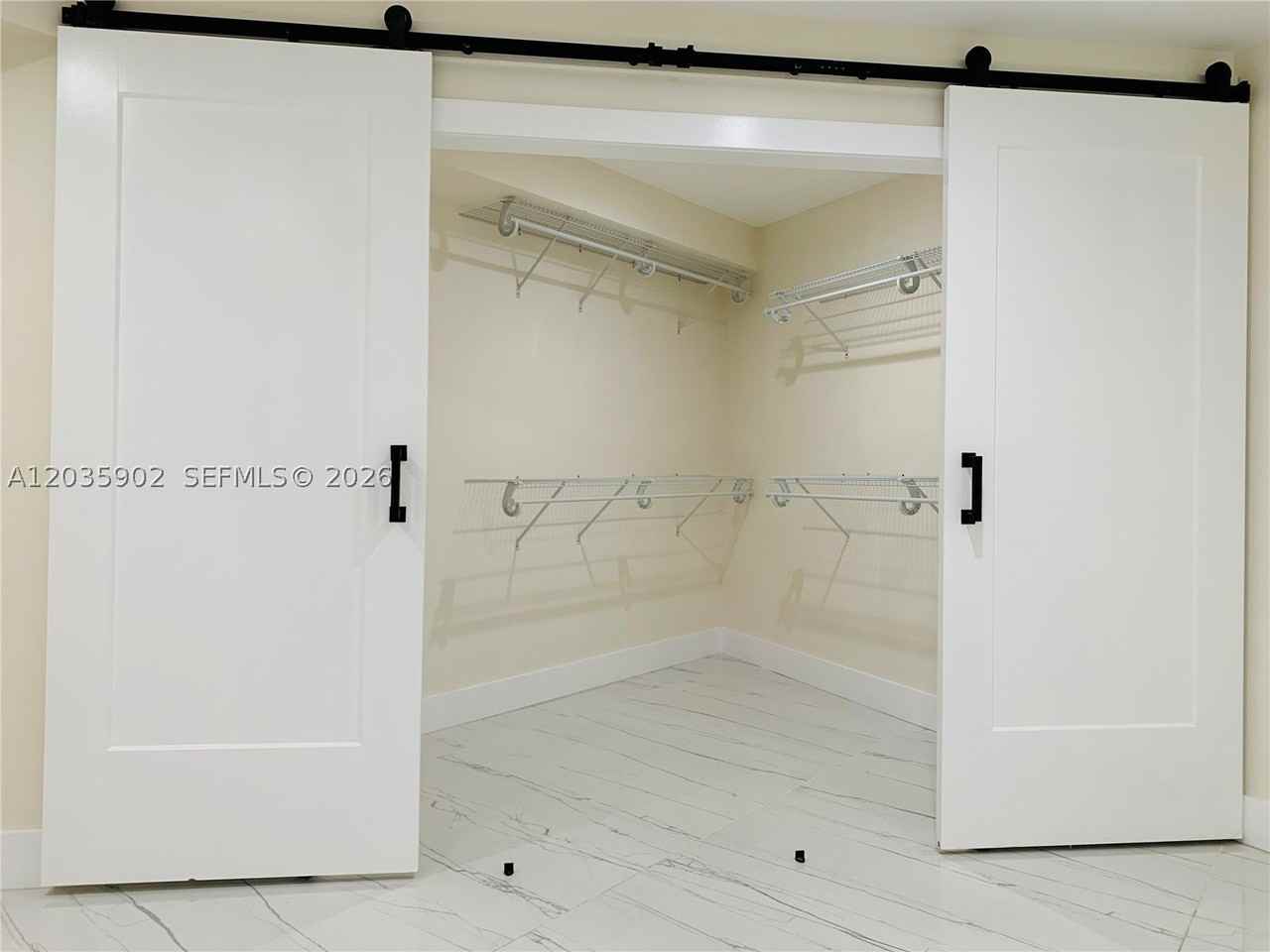 17010 Nw 53rd Ave - Photo 6 of 14