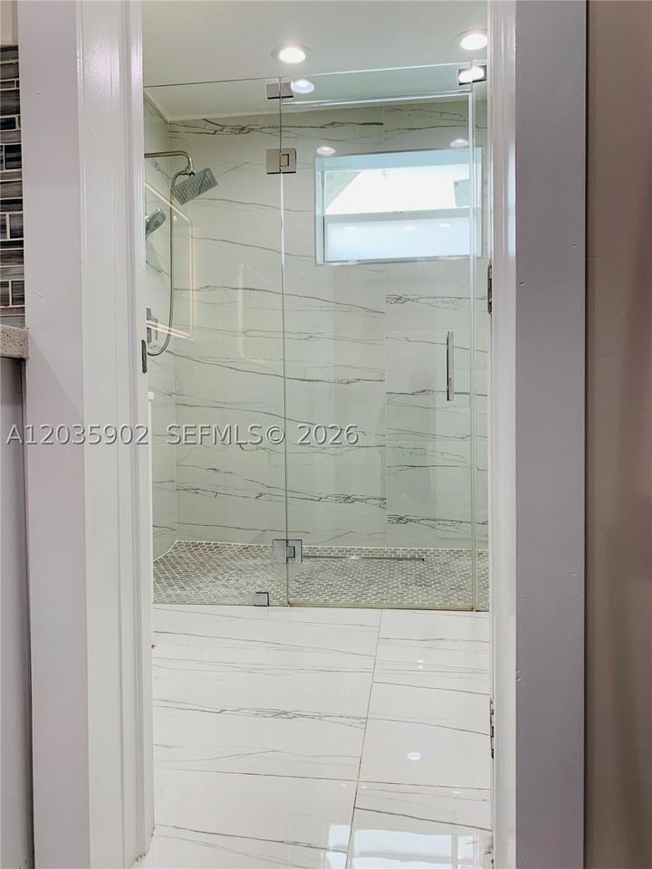17010 Nw 53rd Ave - Photo 7 of 14