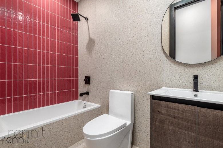 127 Thames St #4L - Photo 6 of 8