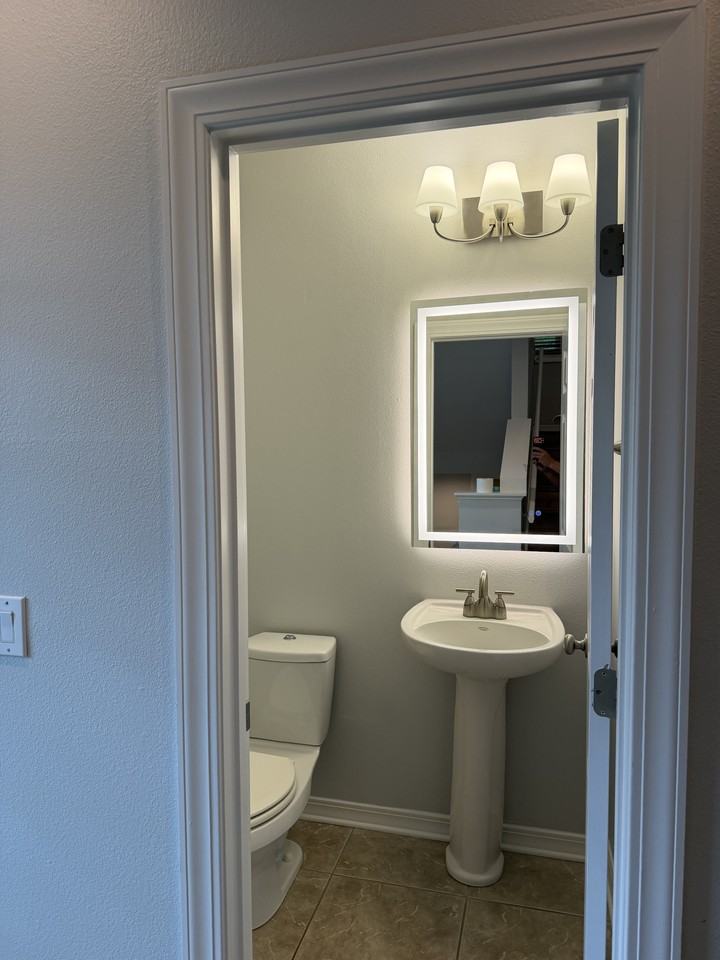442 S Maple St #1 - Photo 6 of 9