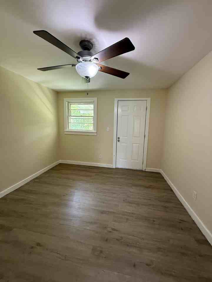 4217 43rd Ave N #1 - Photo 5 of 8