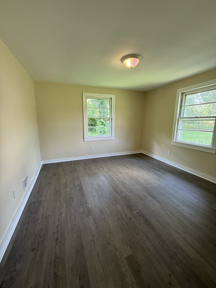 4217 43rd Ave N #1 - Photo 7 of 8