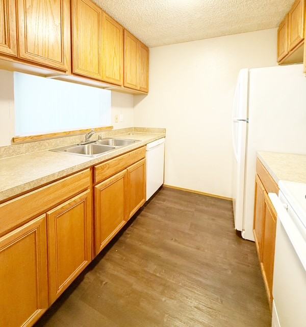 2512 Crystal Springs Rd W #2512-2 - Photo 7 of 20