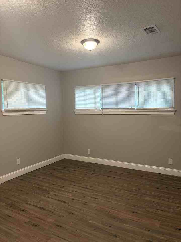 1636 W 28th St #1 - Photo 6 of 11