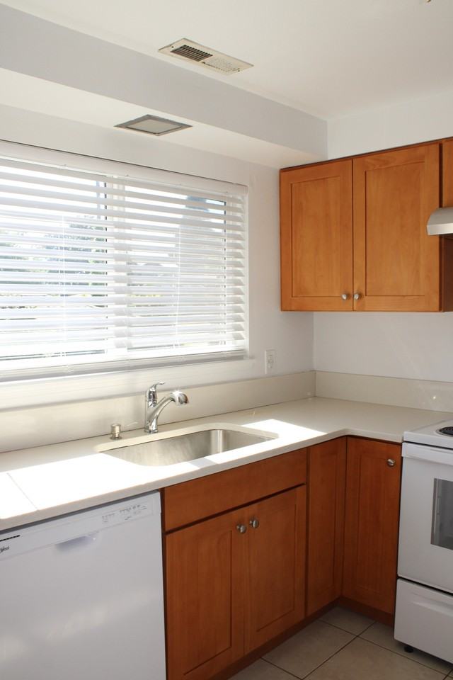 12315 Ne Fremont St #12317 - Photo 7 of 34