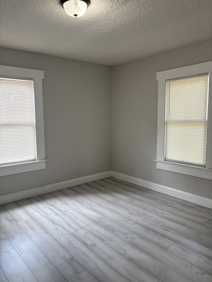 2344 Johnson Ave #1 - Photo 4 of 13