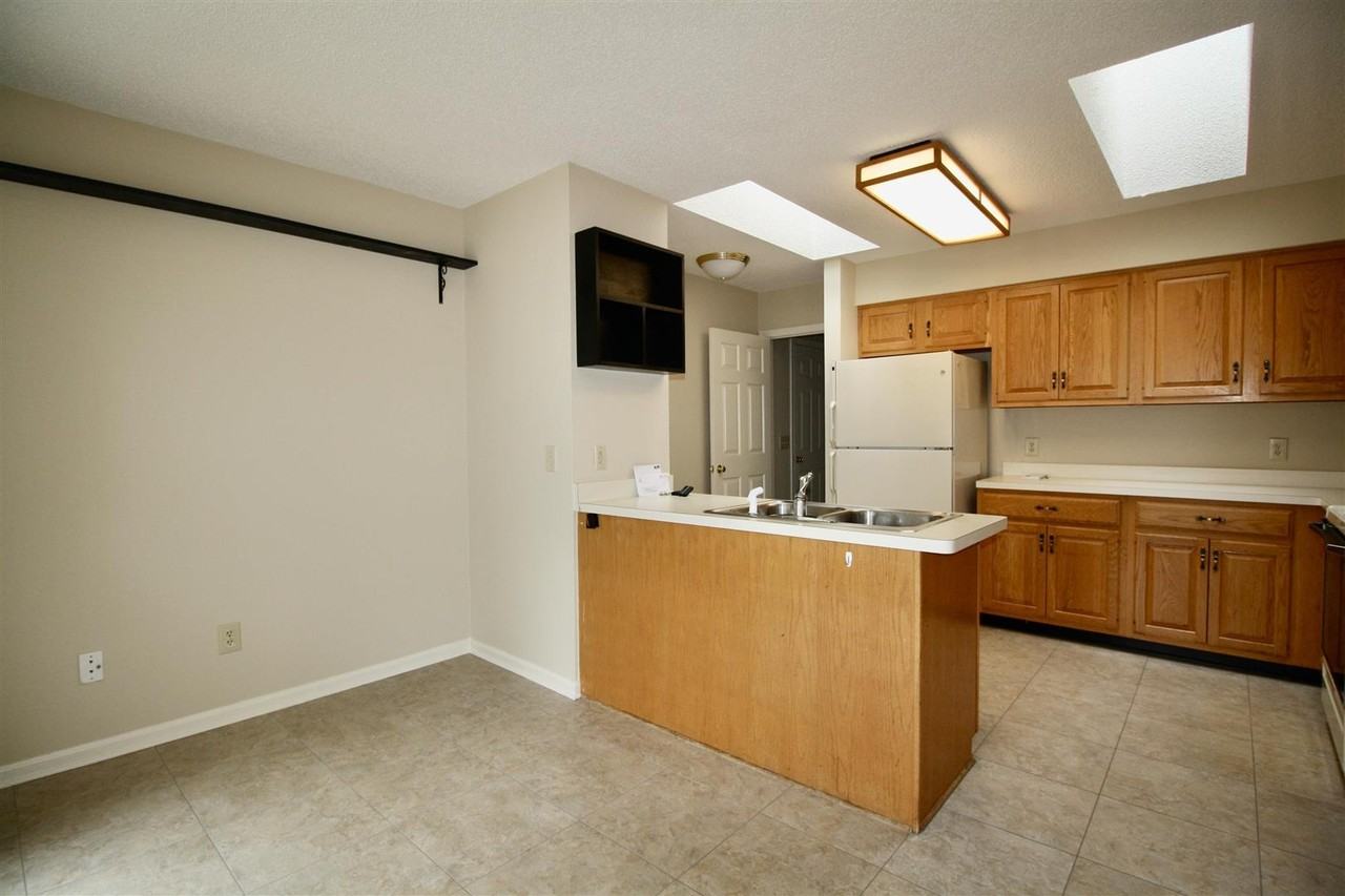 32 Westlake Pointe Dr #1 - Photo 5 of 28