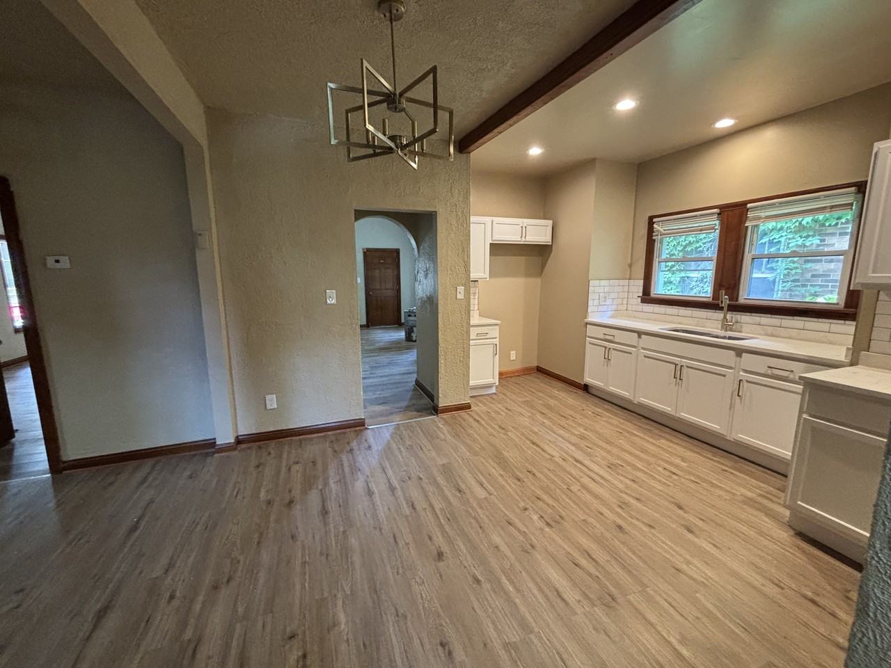 346 Richard Gordon Hatcher Blvd #1 - Photo 7 of 19
