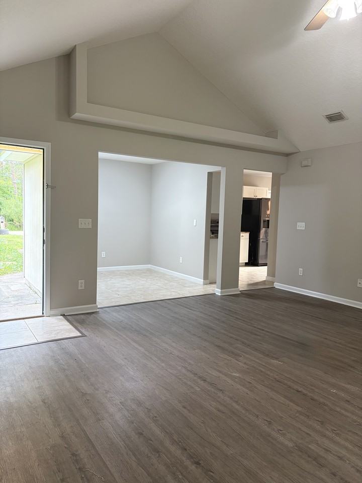 4957 Verdis St #1 - Photo 6 of 16