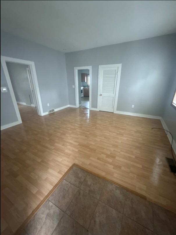 210 S Wells St #2LOWER - Photo 6 of 6