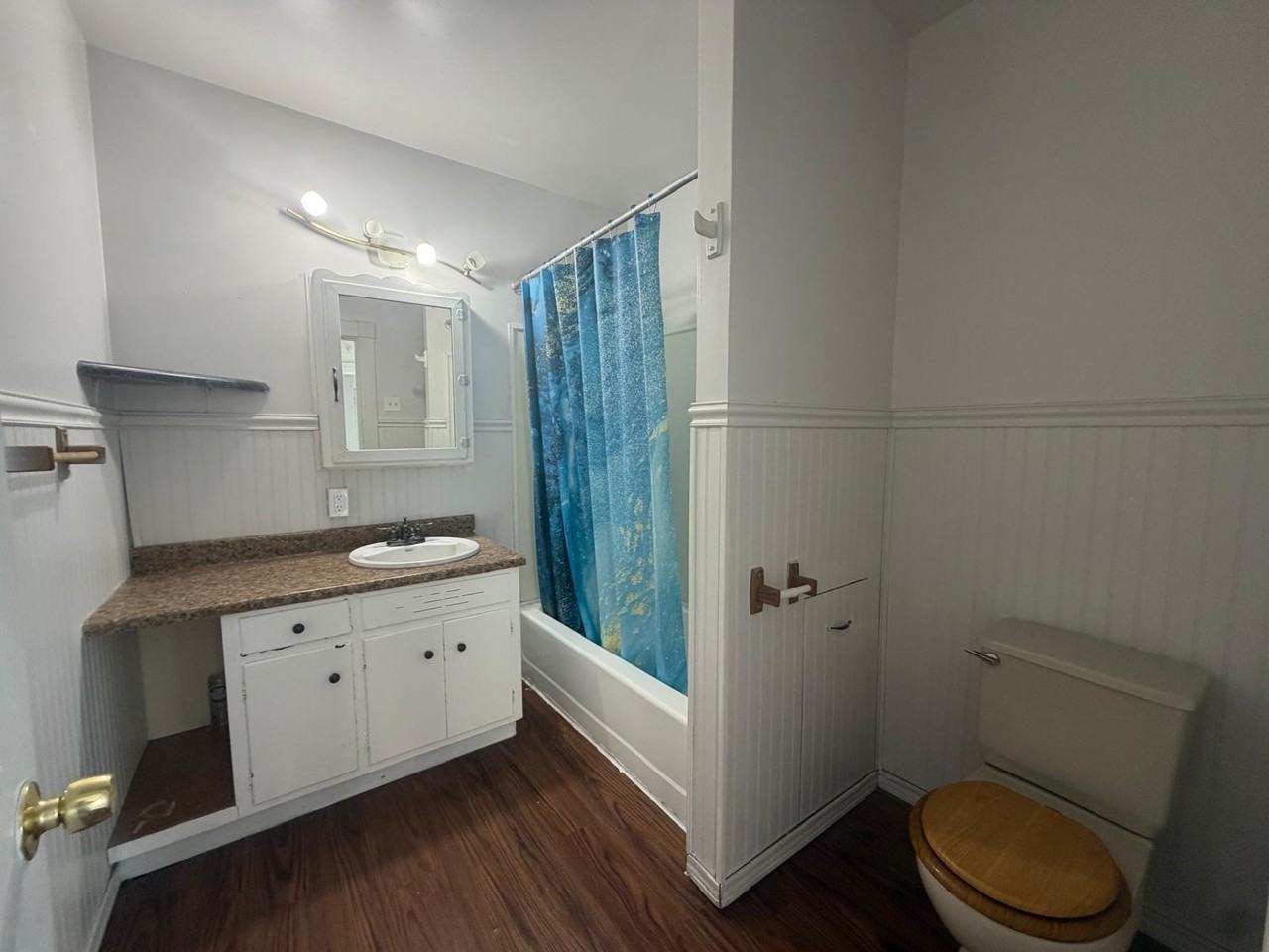 418 E Ash St #1 - Photo 3 of 13