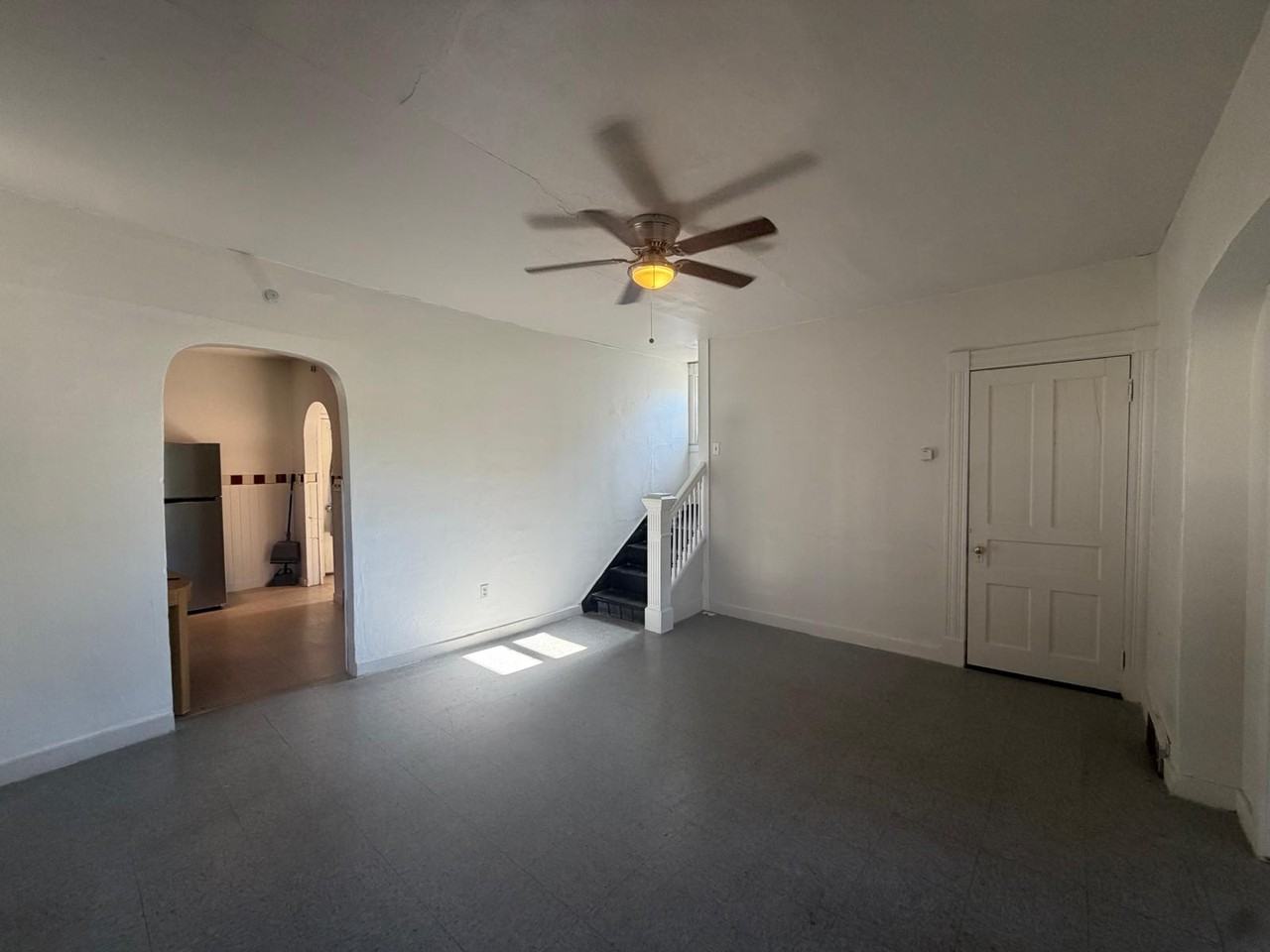 418 E Ash St #1 - Photo 5 of 13