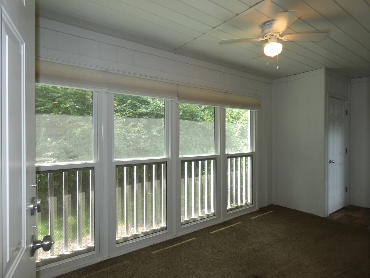 2483 Ne 68th St - Photo 7 of 23