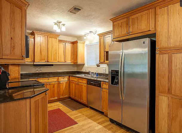 6035 Marcus Dr #1 - Photo 7 of 11