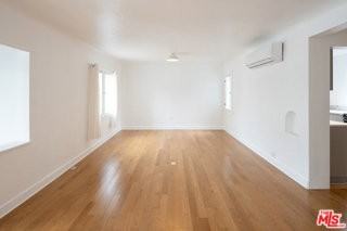734 Pier Ave - Photo 6 of 8