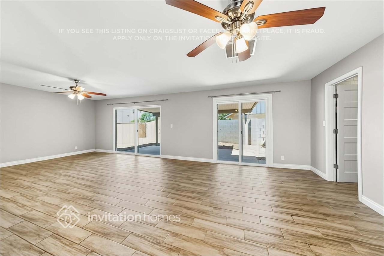 1810 E Palmcroft Dr - Photo 3 of 19