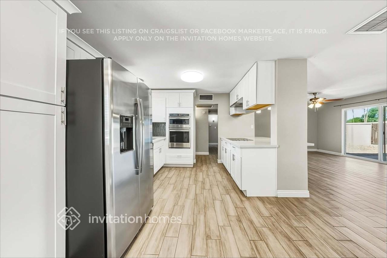 1810 E Palmcroft Dr - Photo 7 of 19