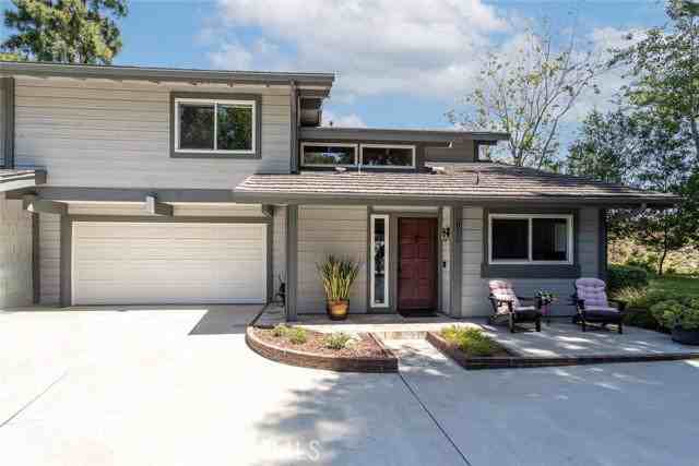 7300 E Singingwood Dr - Photo 2 of 8