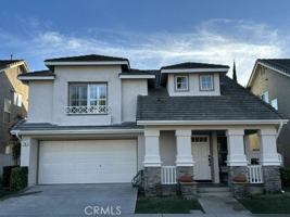 featured image of 10 Carriage Dr