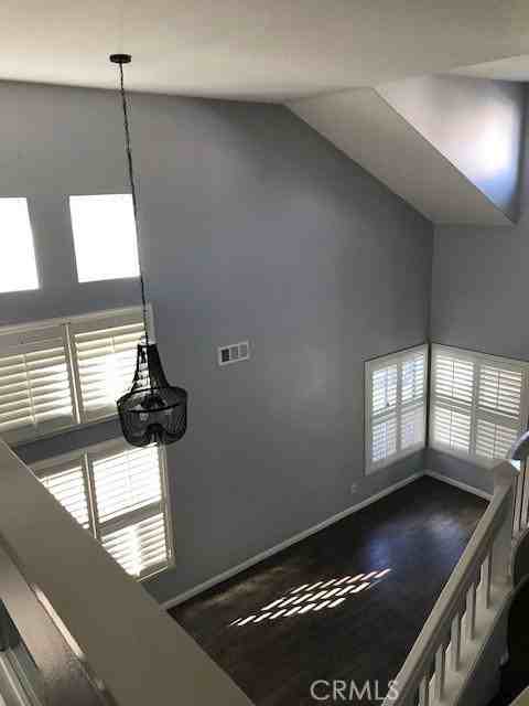 10 Carriage Dr - Photo 3 of 8