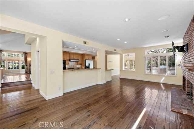 26841 Devonshire Rd - Photo 2 of 8