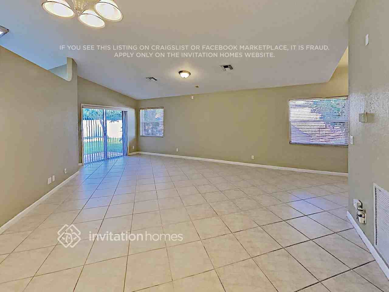 3970 Sea Grape Cir - Photo 4 of 15