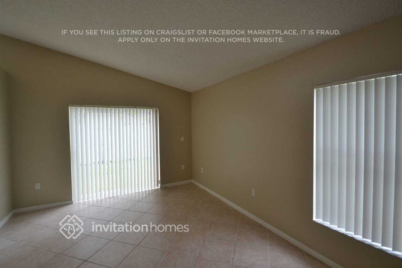 16594 Nw 7th St - Photo 4 of 14