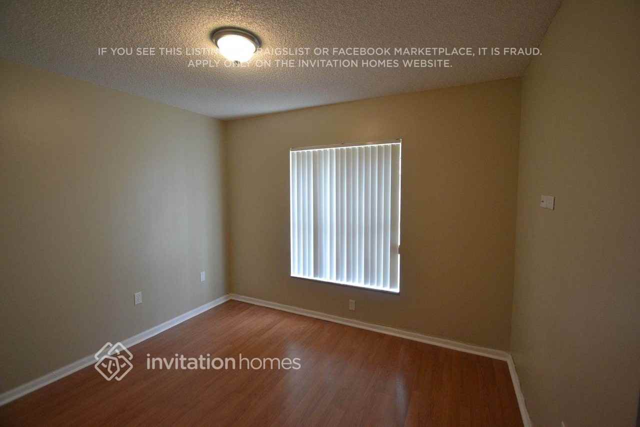 16594 Nw 7th St - Photo 7 of 14