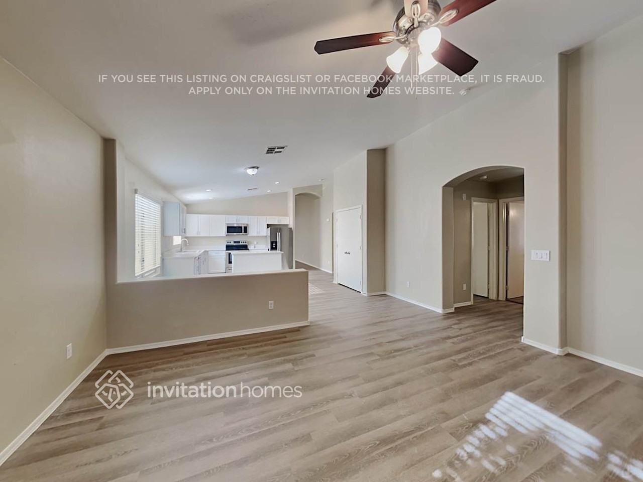 13383 W Watson Ln - Photo 6 of 19