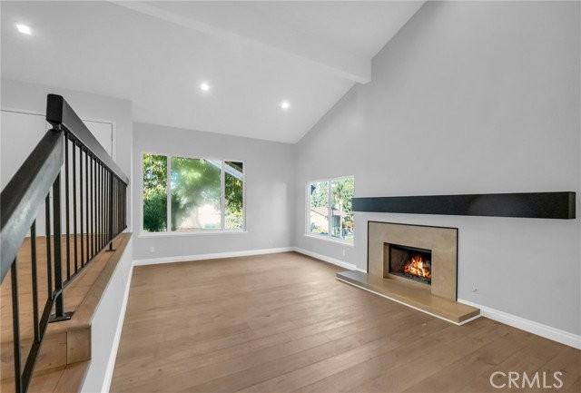 4642 Poe Ave - Photo 2 of 5