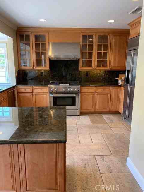 10536 Woodbridge St - Photo 7 of 8