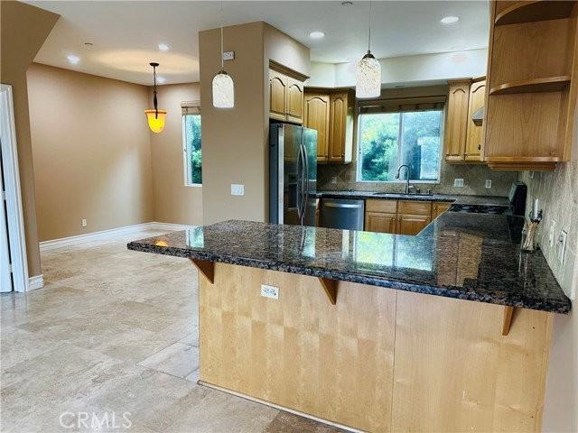 5555 Carpenter Ave #4 - Photo 7 of 8