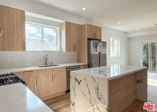 5340 Denny Ave - Photo 4 of 8