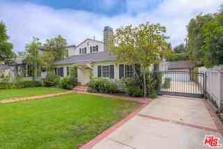4110 Sunnyslope Ave - Photo 2 of 8