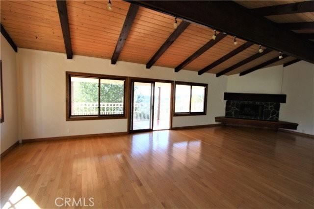 3694 Berwick Dr - Photo 3 of 8
