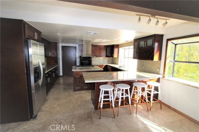 3694 Berwick Dr - Photo 4 of 8
