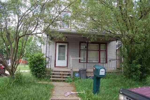 1501 Ferndale Rd NW - Photo 3 of 4