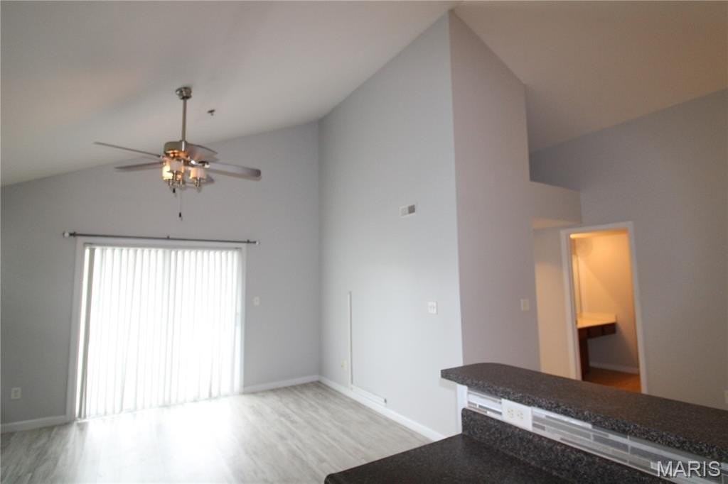13300 Spring Creek Ln - Photo 3 of 28