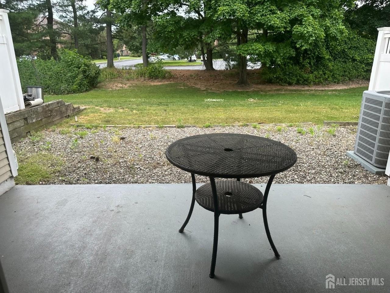 61 Goodwin Dr - Photo 7 of 16